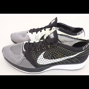 Nike Flyknit Racers: Black/White/Volt